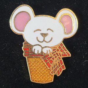 Vintage Christmas Enamel Mouse in Thimble Gold Tone Tiny 3/4 inch